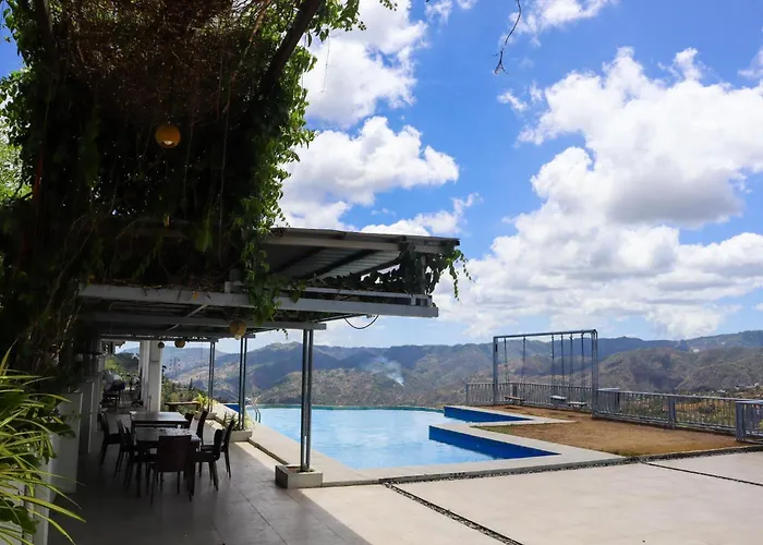 Serenity Farm And By Hiverooms Resort *