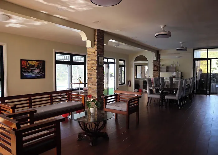 Serenity Farm And By Hiverooms
